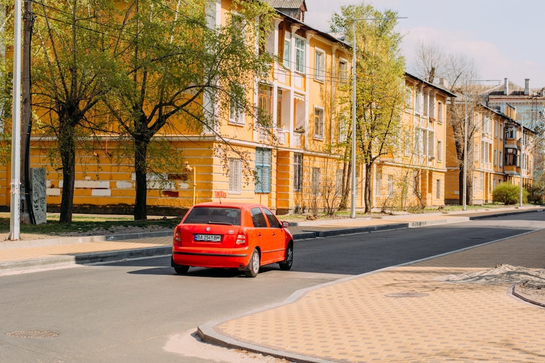 Переоформлення авто в Києві: необхідні документи для власників і ремонту